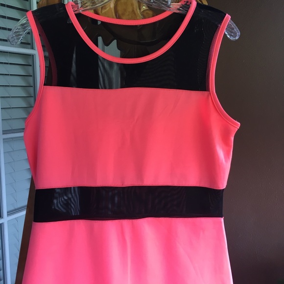 Sleeveless dress - Picture 4 of 5